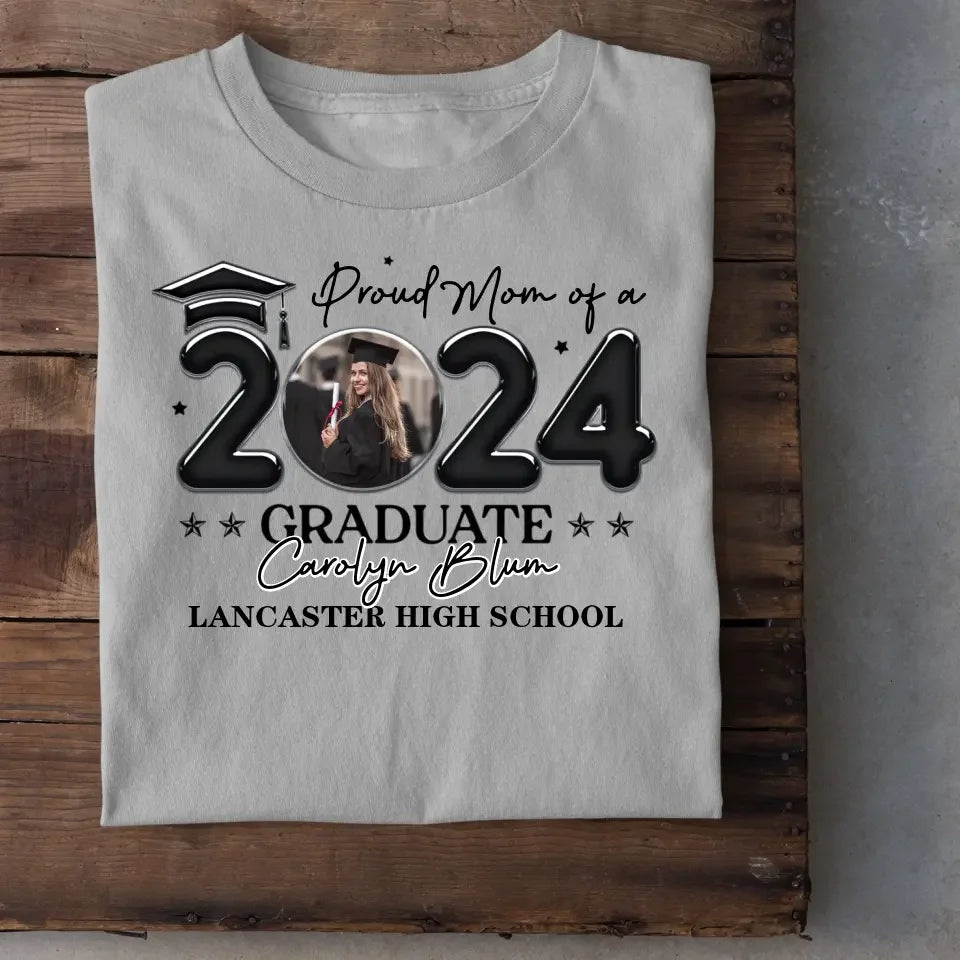 Personalized T-shirt - Graduation Keepsake Gift - Balloon Style Proud Mom Dad Of A 2024 Graduate Photo - Joliny