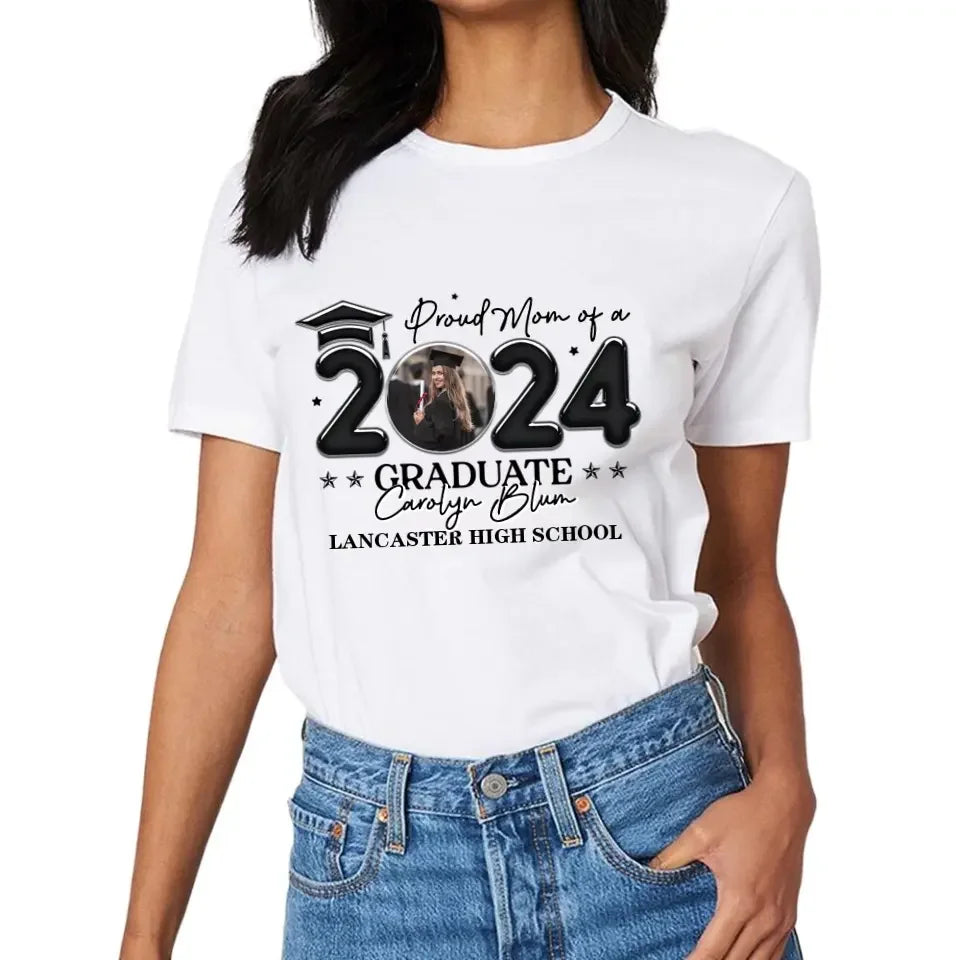 Personalized T-shirt - Graduation Keepsake Gift - Balloon Style Proud Mom Dad Of A 2024 Graduate Photo - Joliny