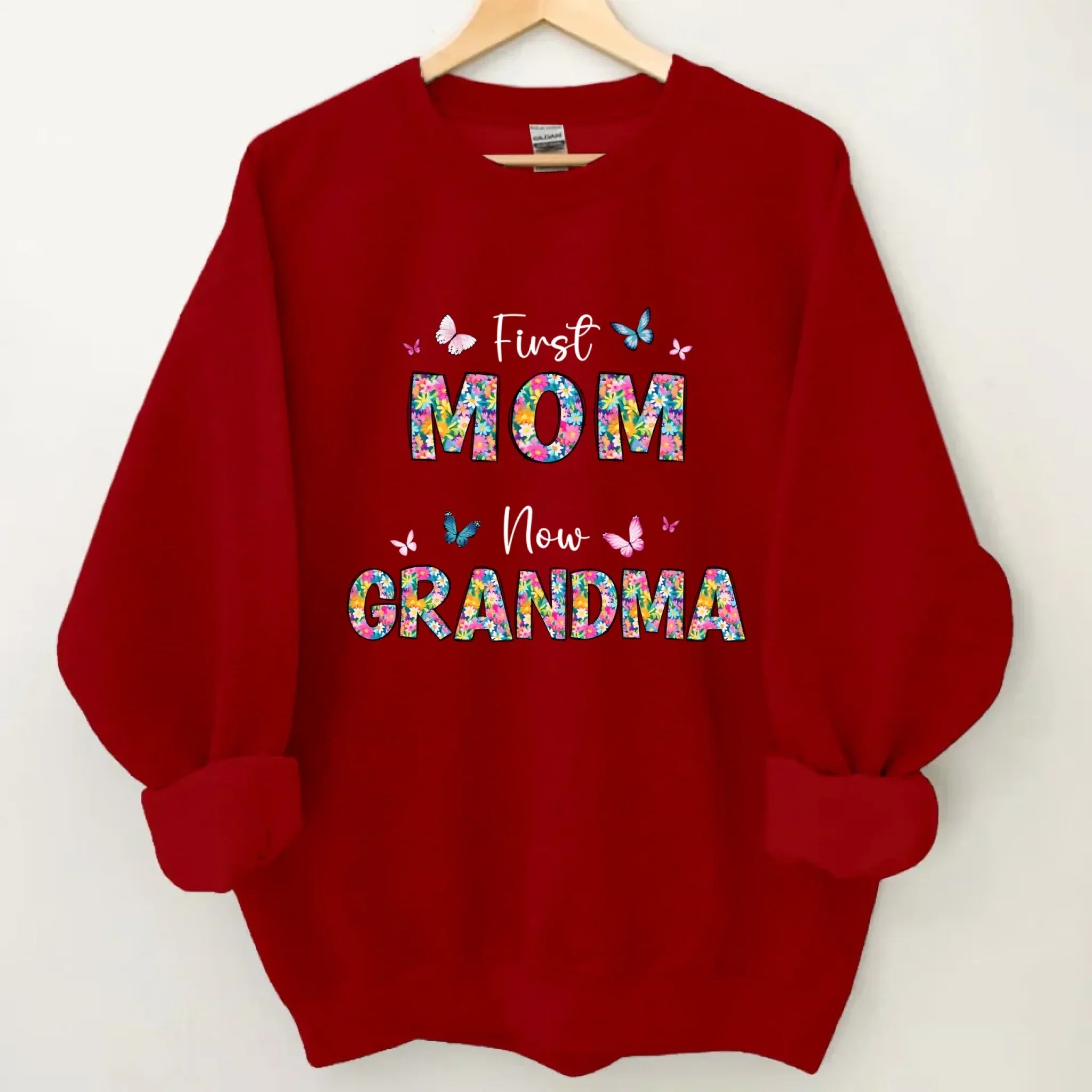 First Mom Now Grandma Floral - Personalized Clothes - Gifts for Family - Joliny