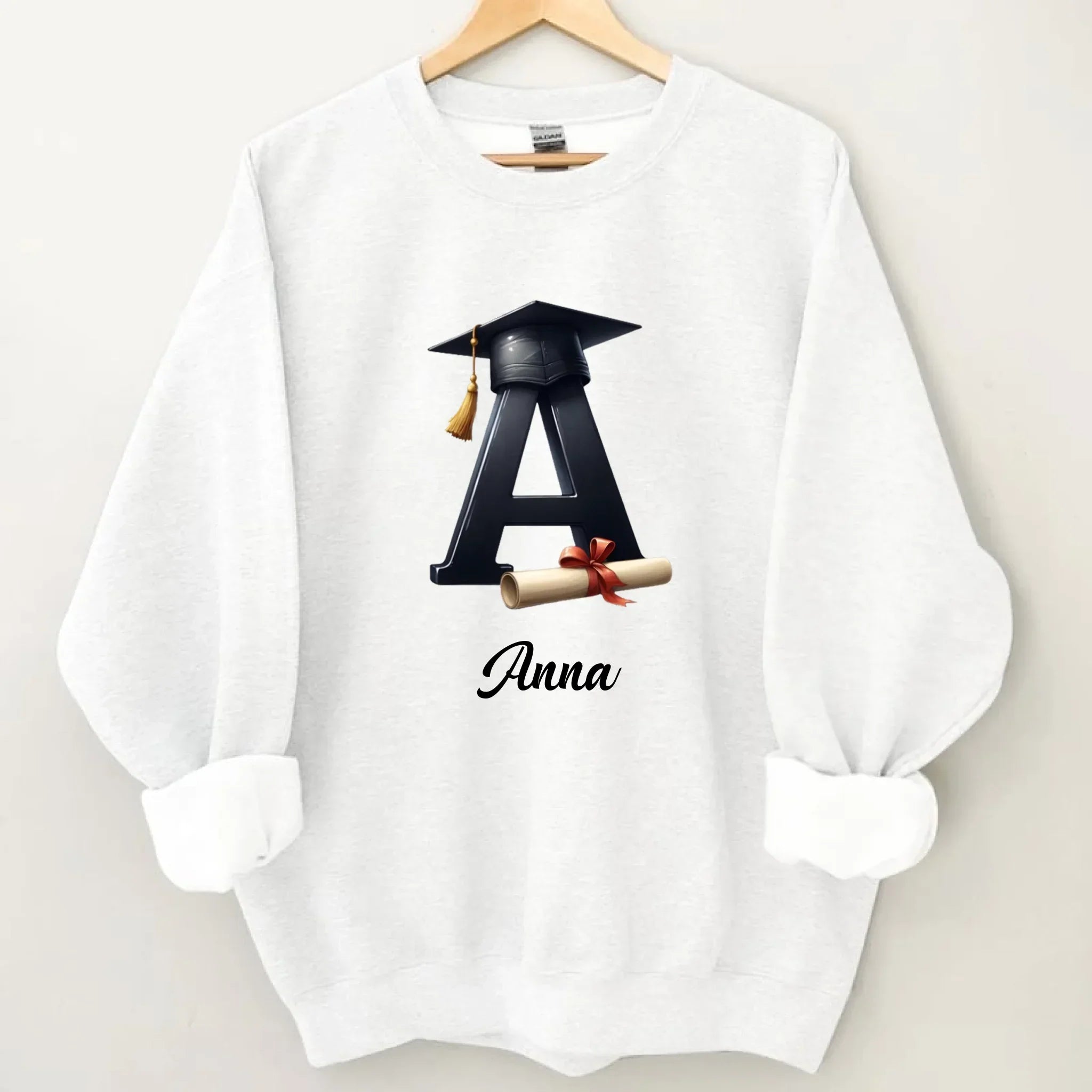 Customized Initial Letter with Graduation Cap - Personalized Graduation Theme Clothes - Gift for Graduates - Joliny