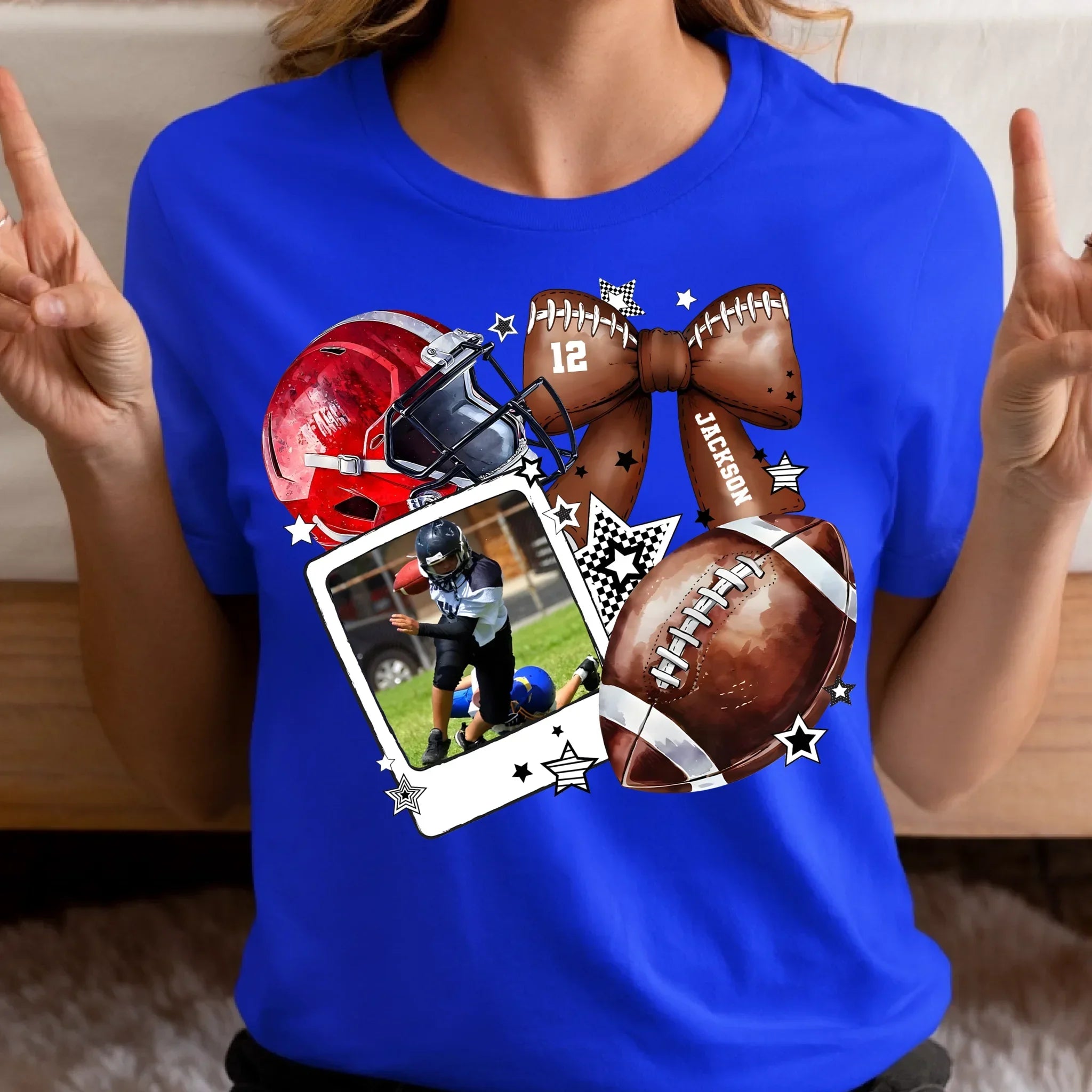 crewneck-tee-mockup-of-a-woman-making-peace-signs-with-her-hands-m37293 (5)