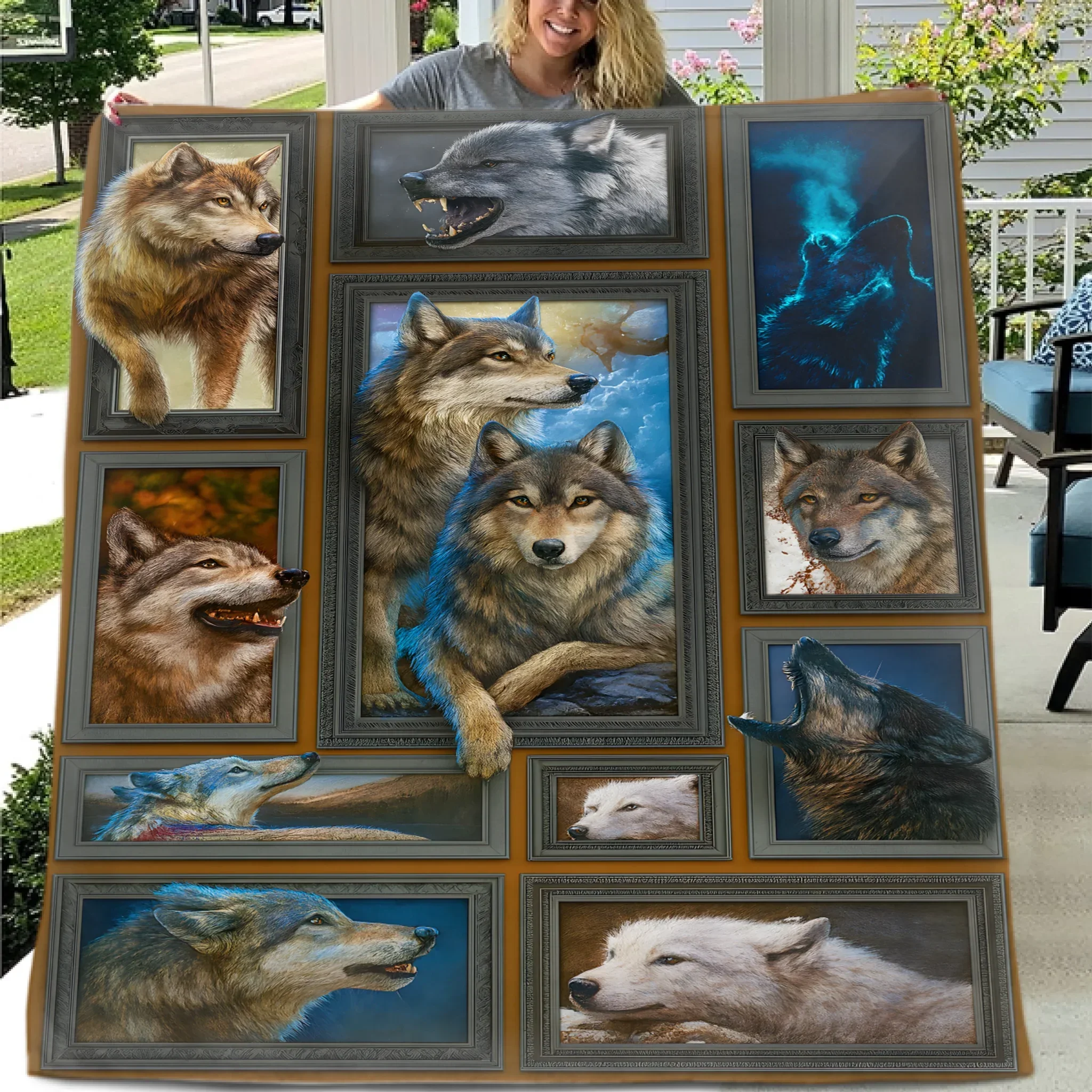 🐺The King Of Grassland Customized Blanket - Gift For Wolf Lovers