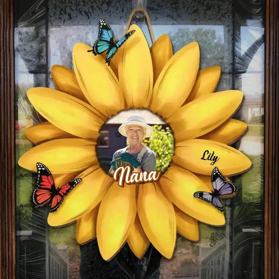 Custom Photo The World Best Nana - Family Personalized Custom Home Decor Wood Sign - House Warming Gift For Mom, Grandma - Joliny