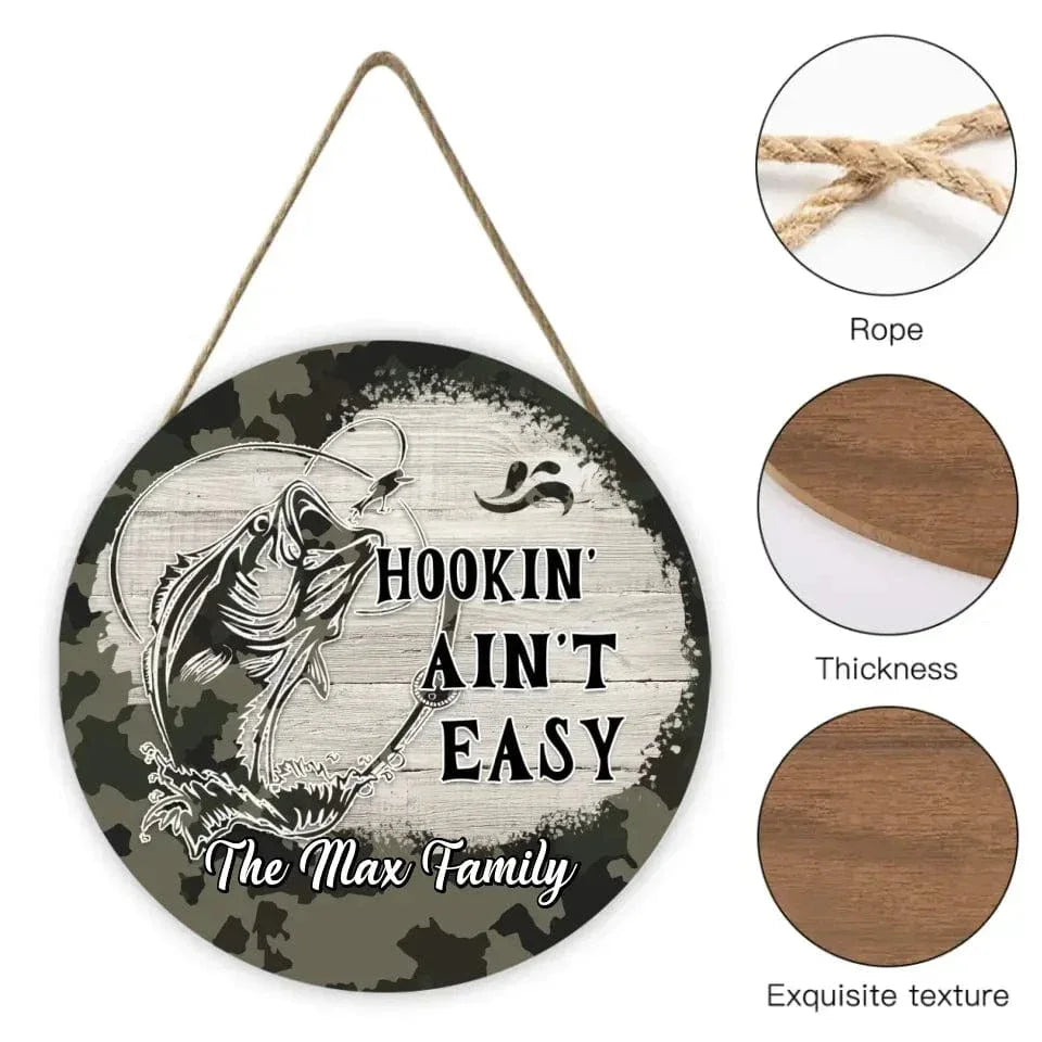 Customized Camping Themed Wooden Signage - Personalized Text Fishing Pattern Camouflage Style Round Wooden Door Plaque - A Gift For Family,Friend,Camping Enthusiasts,Angler - Joliny