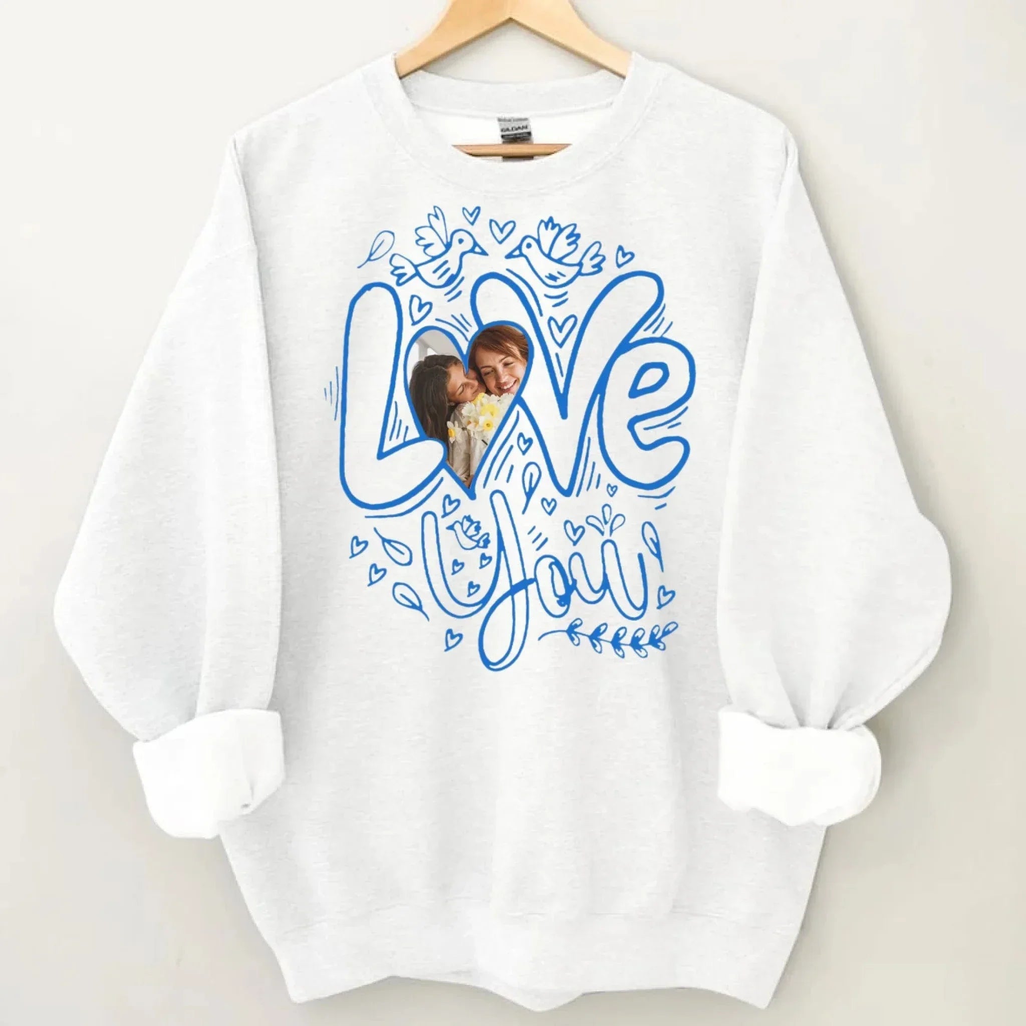 Customized T-shirt with the theme of "Love" - Customized Clothes Featuring Heart-shaped Photos - Gift for Couples,Boyfriend,Girfriend,Husband,Wife - Joliny