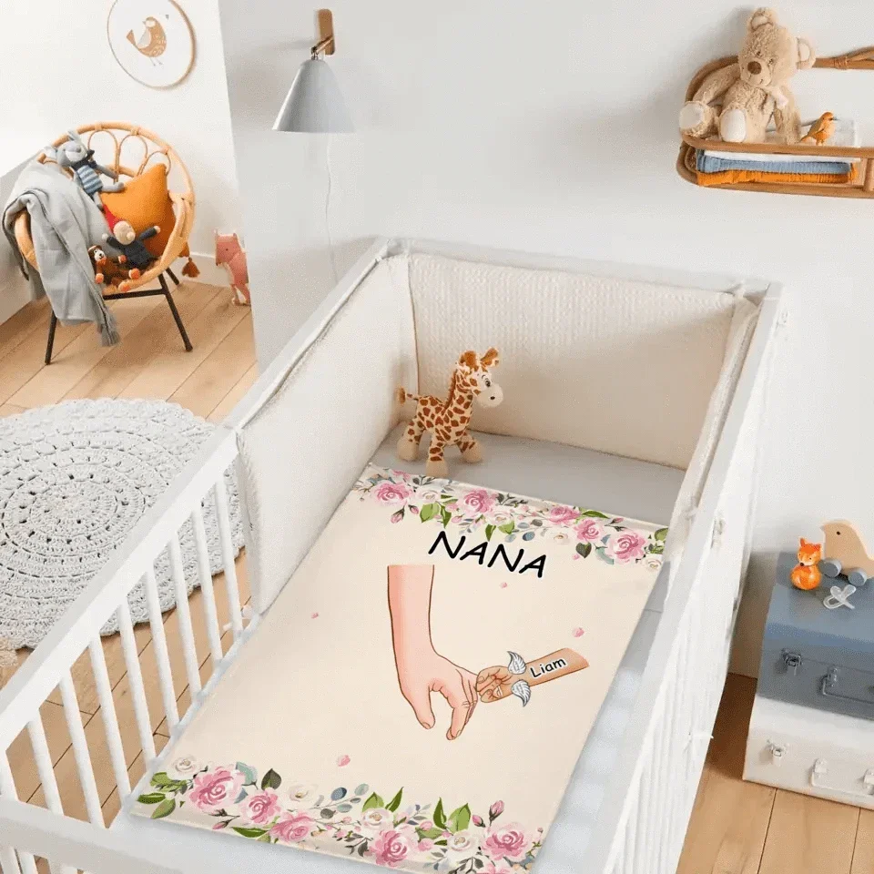 Grandma Hold Grandkids' Hands - Personalized Blanket - Joliny