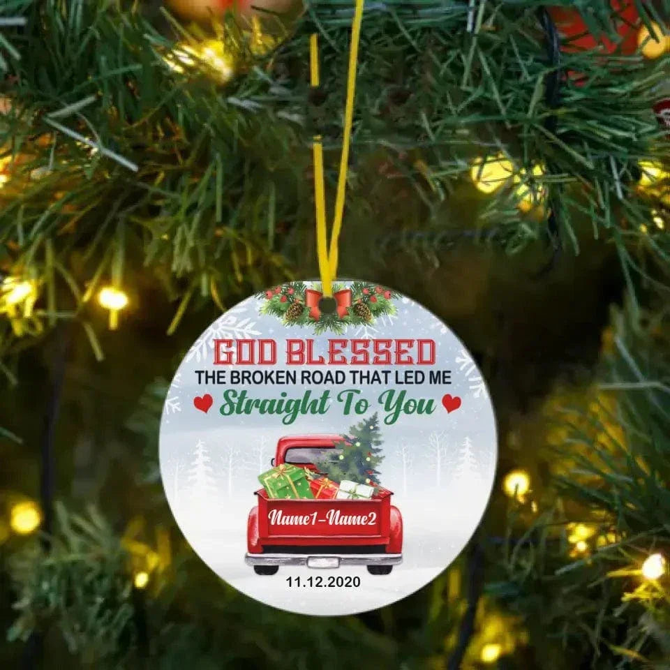 Love Couple Red Truck Christmas Circle Ornament - Joliny