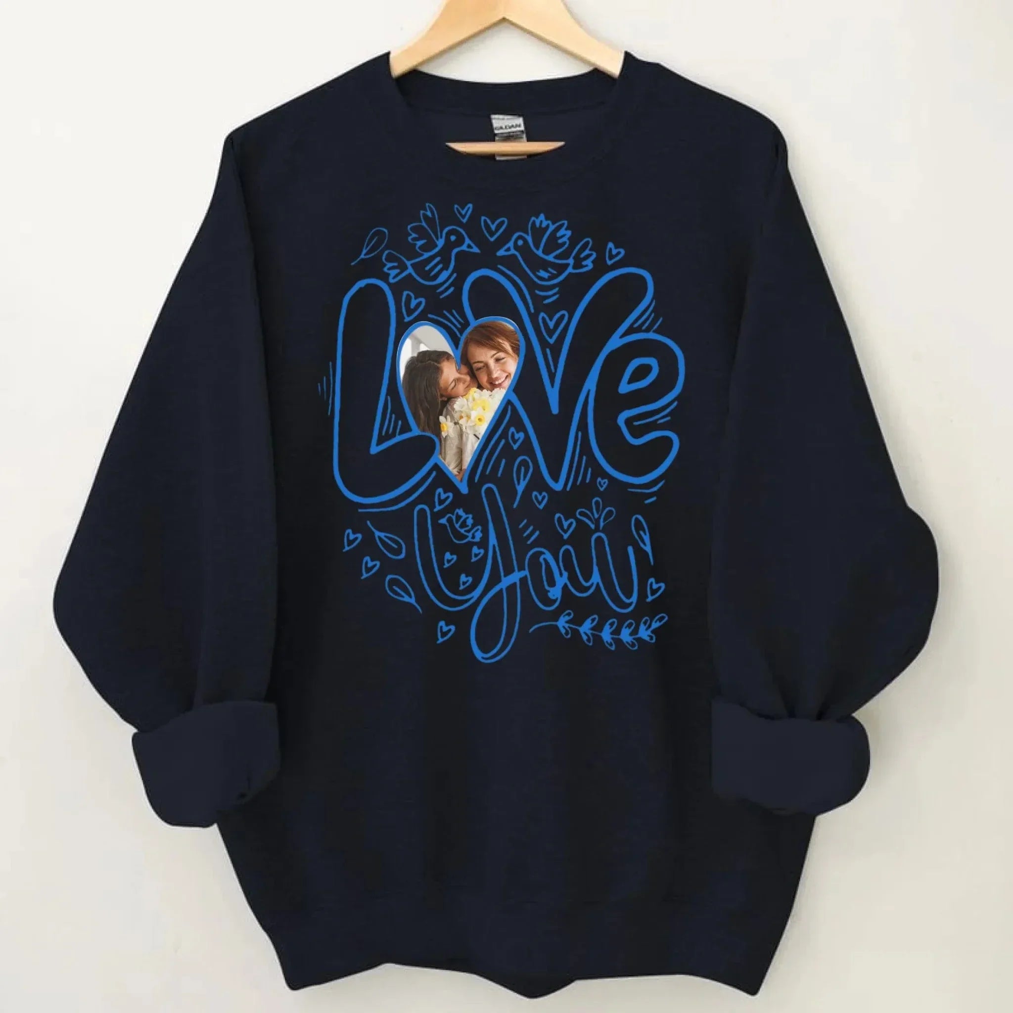 Customized T-shirt with the theme of "Love" - Customized Clothes Featuring Heart-shaped Photos - Gift for Couples,Boyfriend,Girfriend,Husband,Wife - Joliny