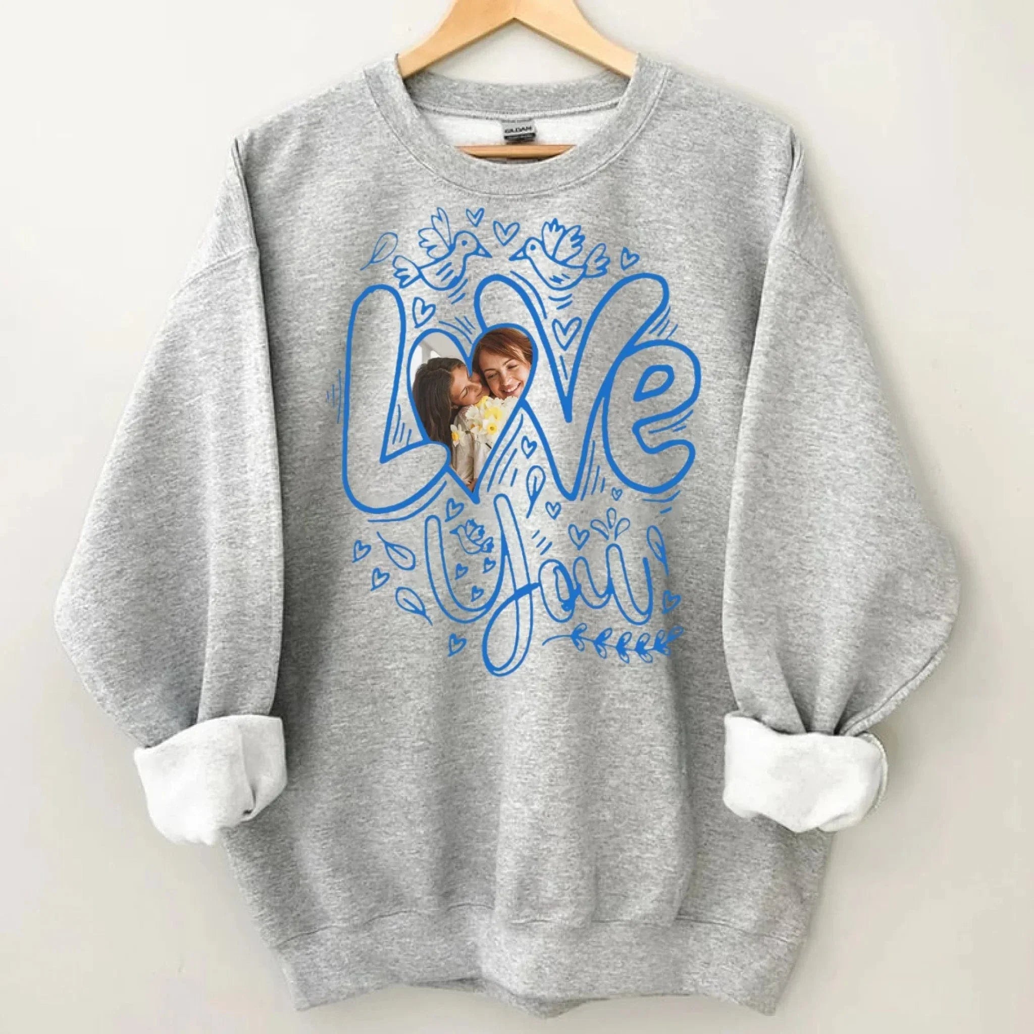 Customized T-shirt with the theme of "Love" - Customized Clothes Featuring Heart-shaped Photos - Gift for Couples,Boyfriend,Girfriend,Husband,Wife - Joliny