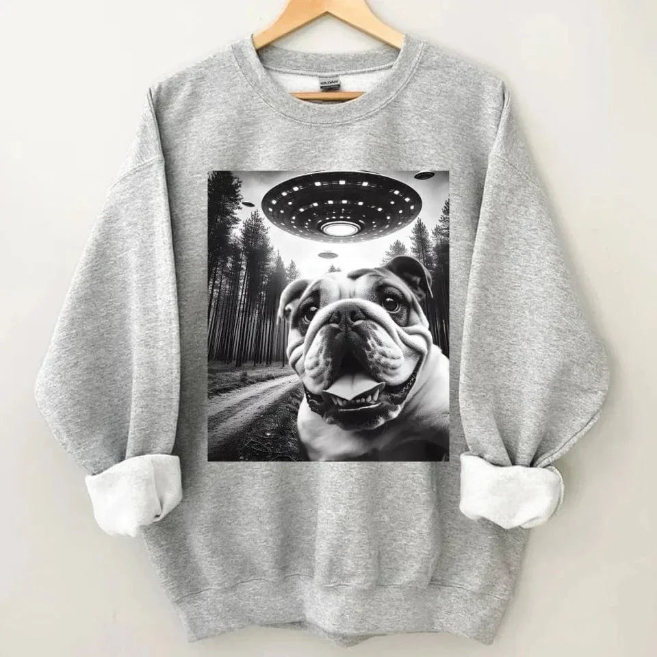 Pug and UFO Encounter Theme Costume - A Gift For Friend,Family,Colleagues,Fellow Student,Roommates - Joliny