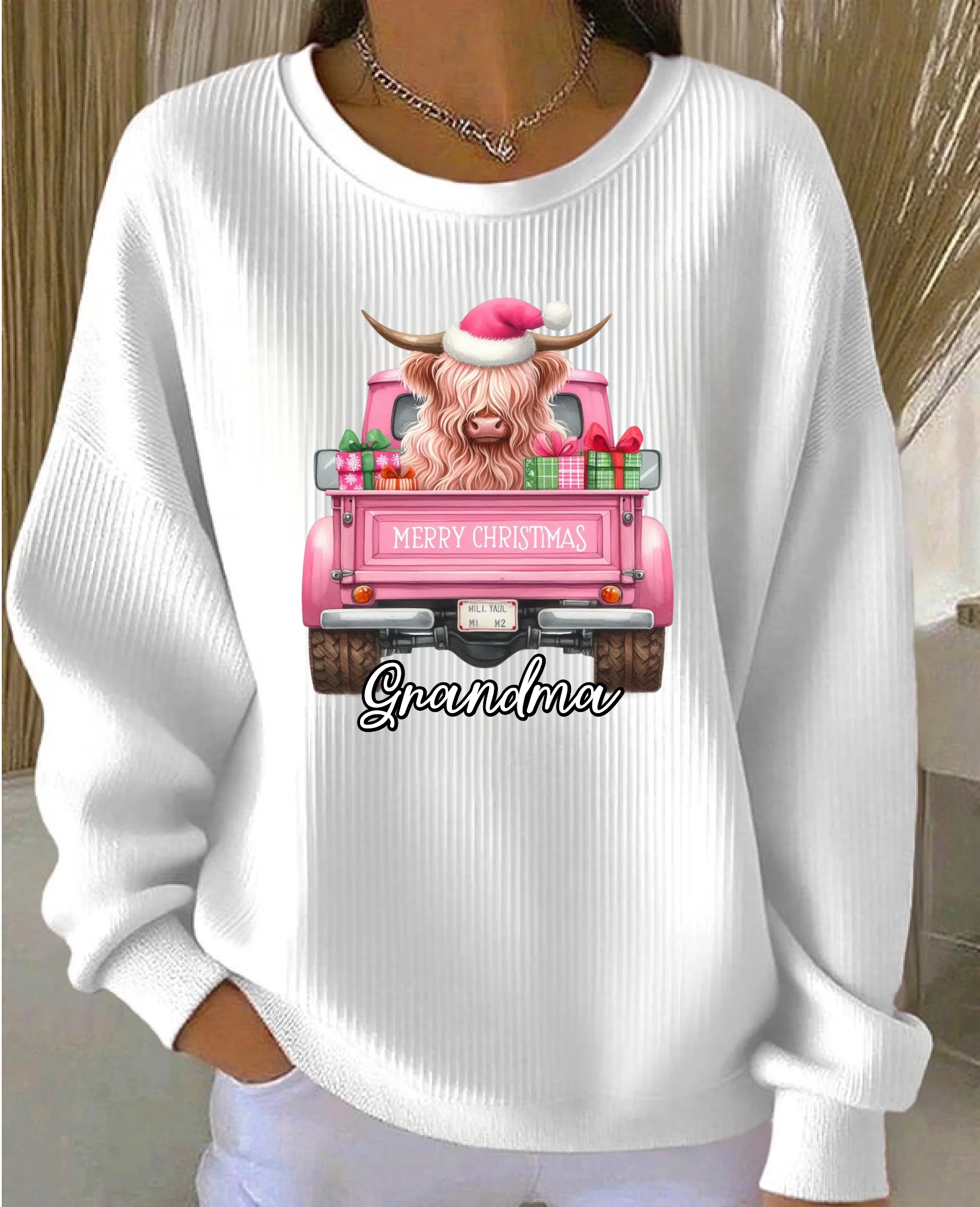 Customized Pink Christmas Highland Cow Clothing -  Personalized Name - Best Gift For Grandma, Mom, Ladies