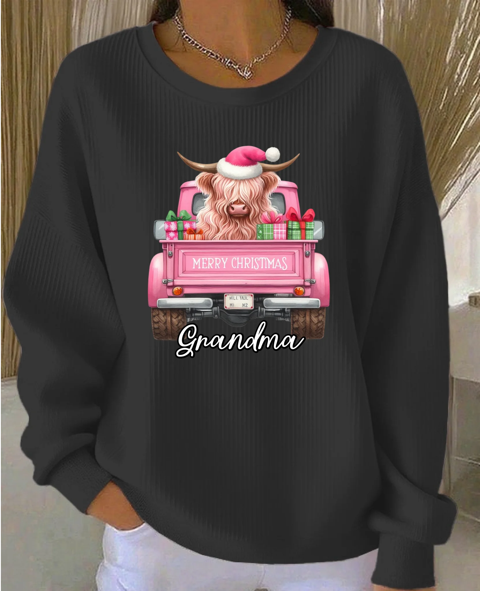 Customized Pink Christmas Highland Cow Clothing -  Personalized Name - Best Gift For Grandma, Mom, Ladies