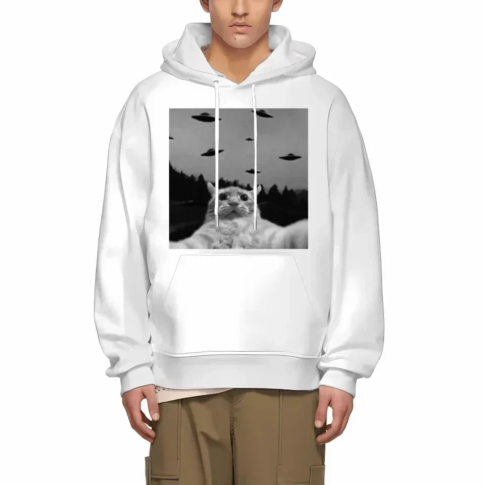 Weird Theme Kittens and UFO Clothe - A Gift For Friend,Family,Colleagues,Fellow Student,Roommates - Joliny