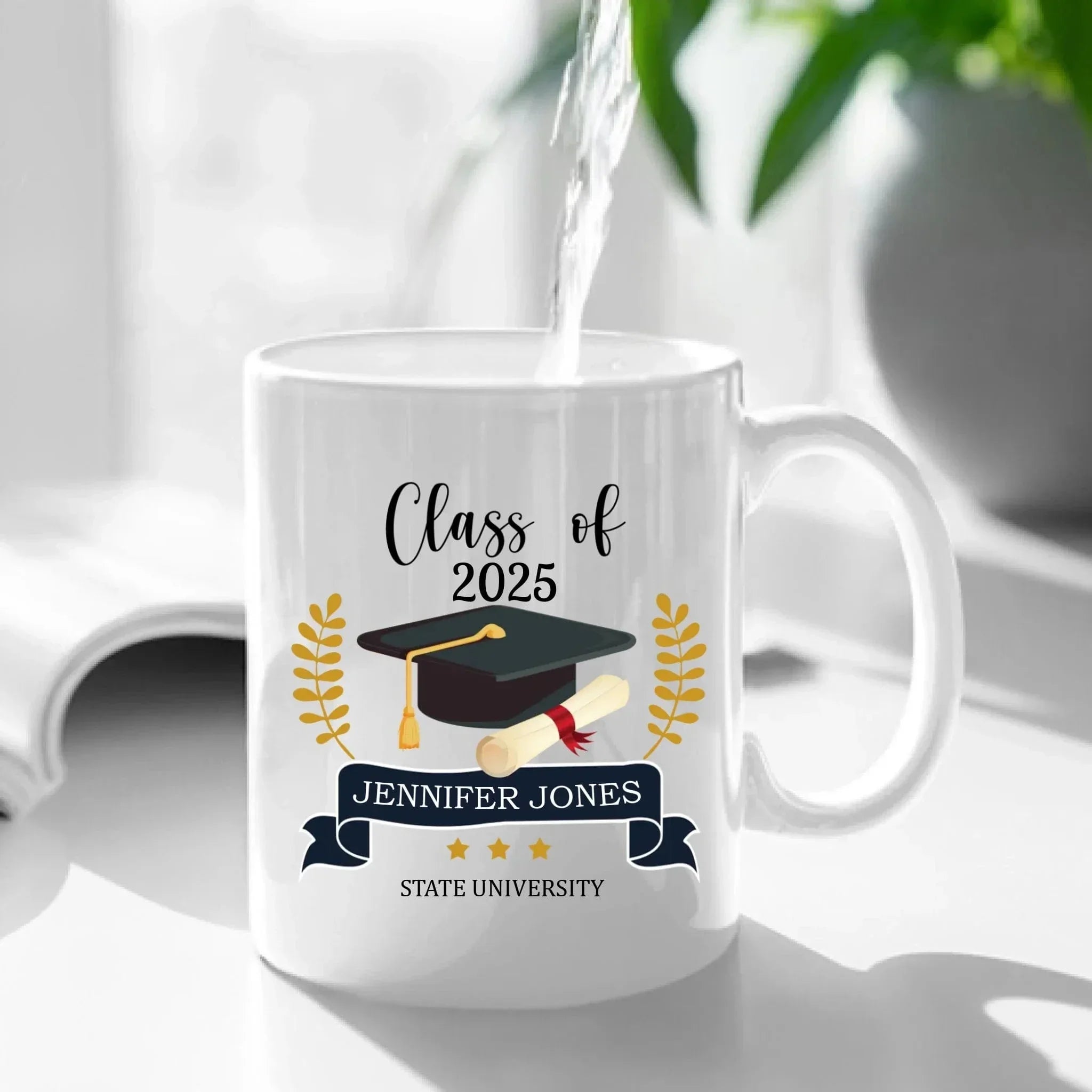Personalized Graduation Gift Mug With Bachelor Cap, Class of 2025 - Joliny