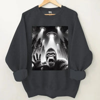 Terrified Orangutan and UFO Selfie Fun Costume - A Gift For Friend,Family,Colleagues,Fellow Student,Roommates - Joliny