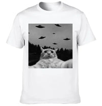Weird Theme Kittens and UFO Clothe - A Gift For Friend,Family,Colleagues,Fellow Student,Roommates - Joliny