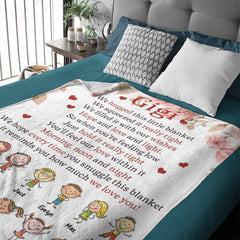 We Hugged This Little Blanket - Up To 14 Kids - Personalized Blanket - Birthday Mother's Day Gift For Grandma, Nana, Mom - Gift From Grandkids